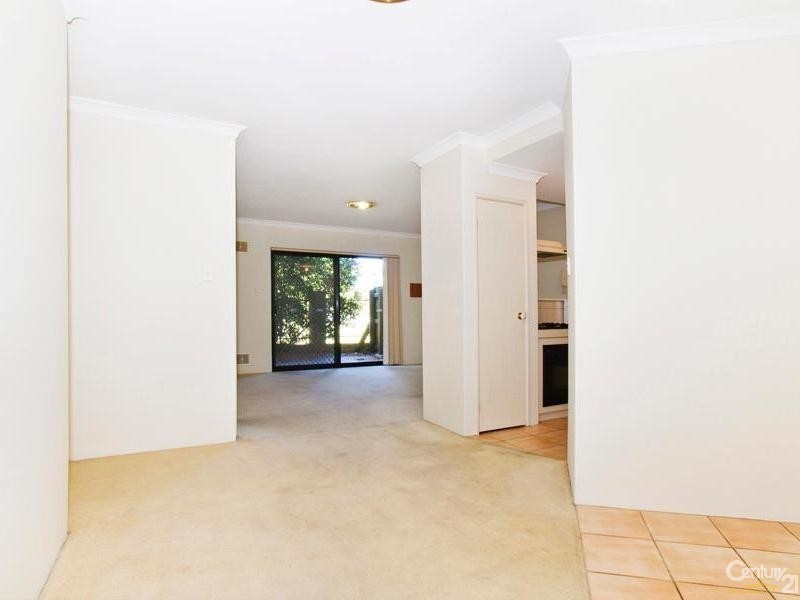 20/20 Gochean Avenue, Bentley WA 6102