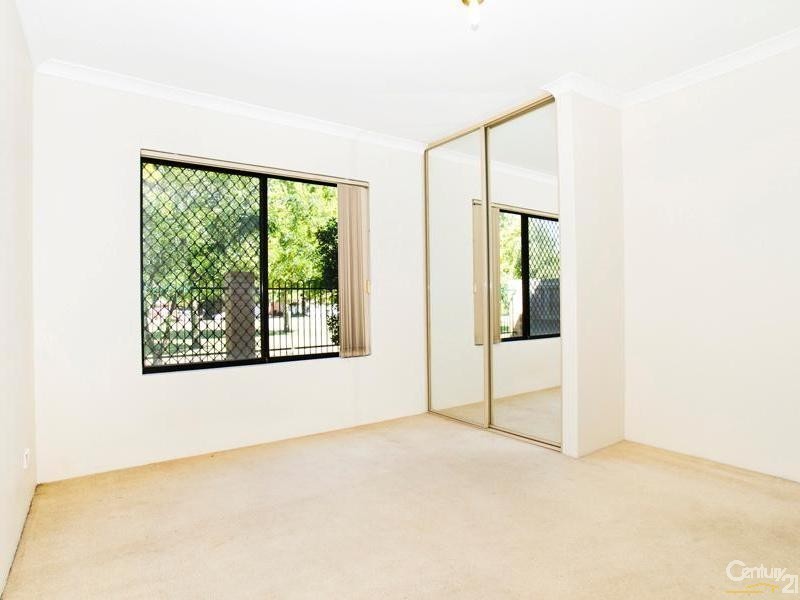 20/20 Gochean Avenue, Bentley WA 6102