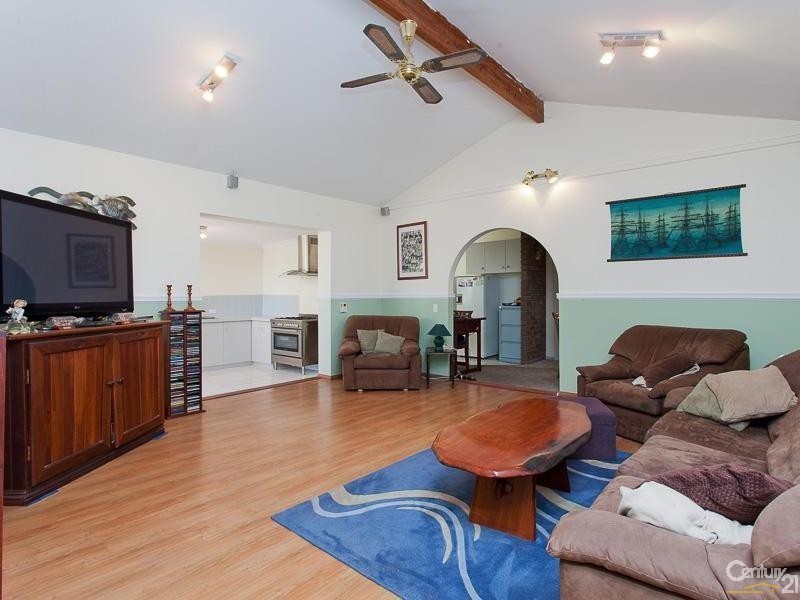 61 Tribute Street East, Riverton WA 6148