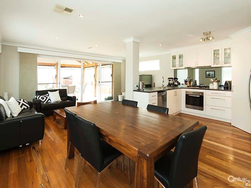 9 Hazel Avenue, Quinns Rocks WA 6030