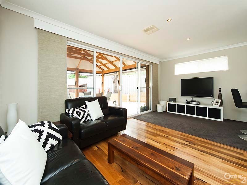 9 Hazel Avenue, Quinns Rocks WA 6030