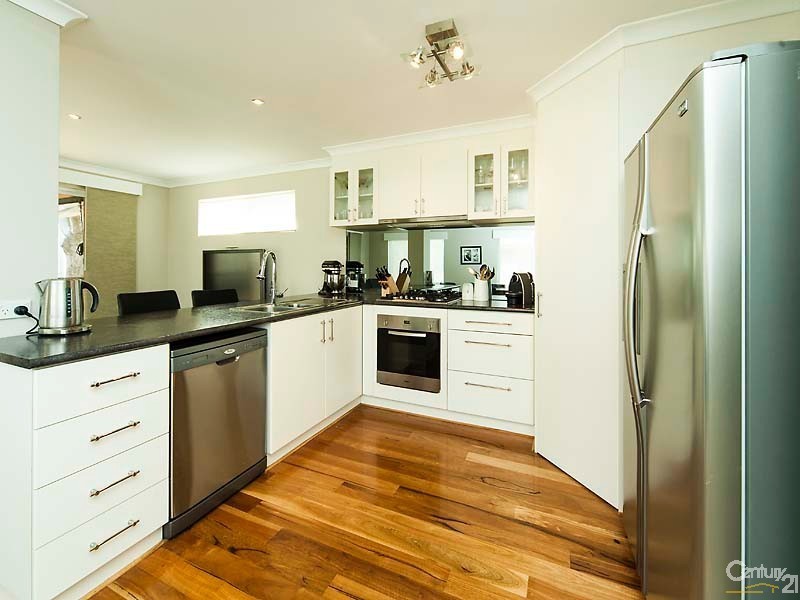 9 Hazel Avenue, Quinns Rocks WA 6030