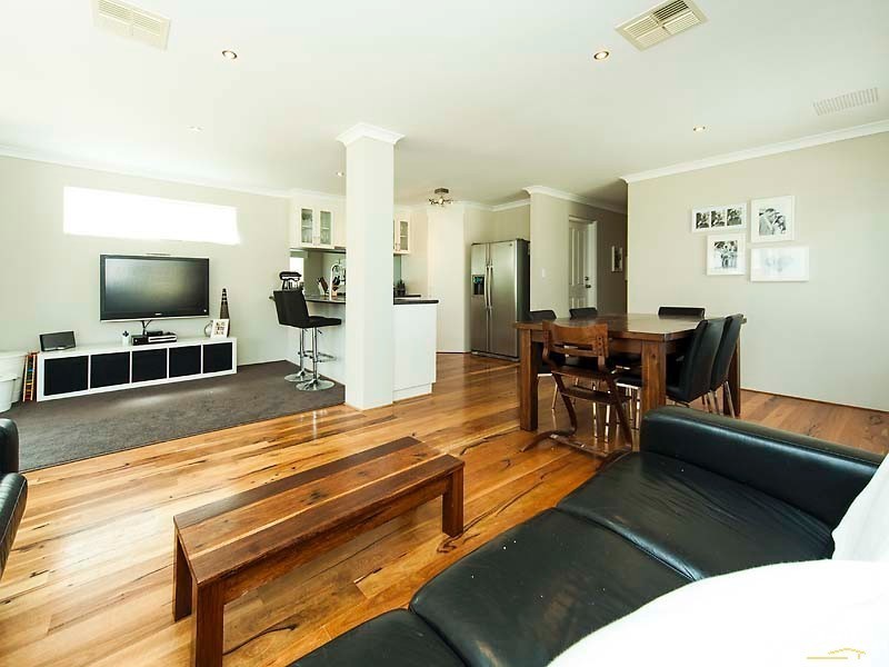 9 Hazel Avenue, Quinns Rocks WA 6030