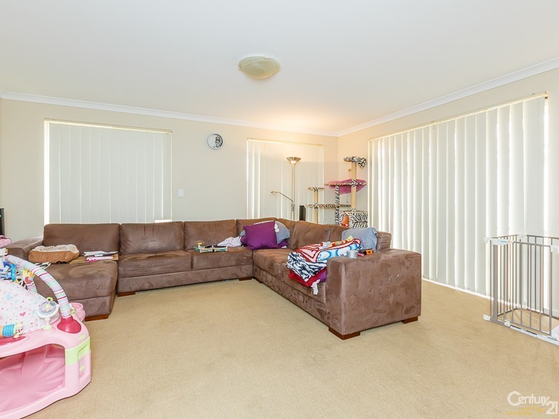 51 Isaba Parkway, Seville Grove WA 6112