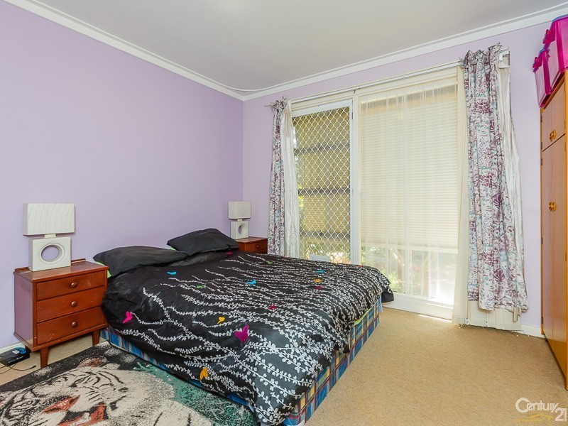 15  Exbury Road, Armadale WA 6112