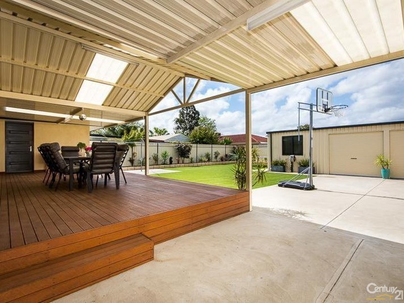 358 Spencer Road, Thornlie WA 6108