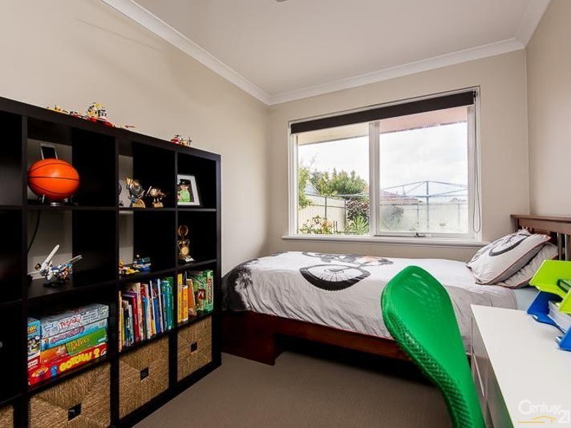 358 Spencer Road, Thornlie WA 6108