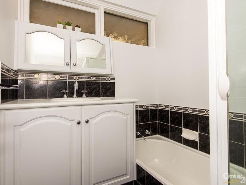 358 Spencer Road, Thornlie WA 6108