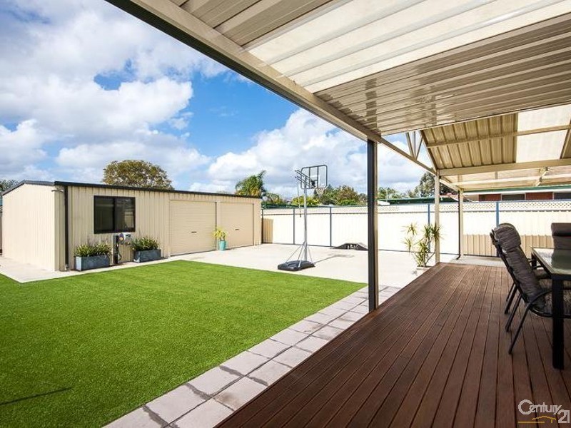 358 Spencer Road, Thornlie WA 6108