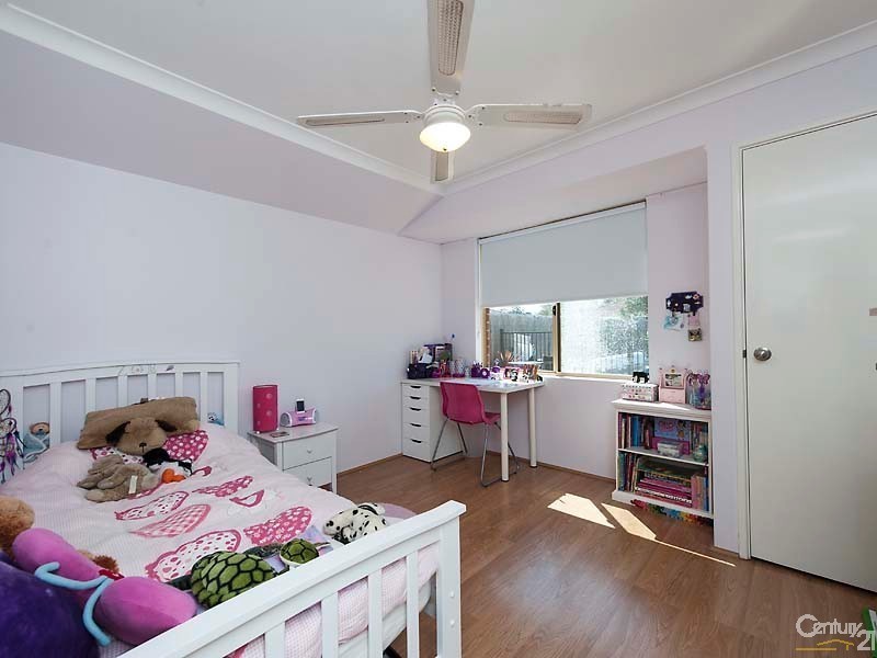 29 Camelot Grove, Carramar WA 6031