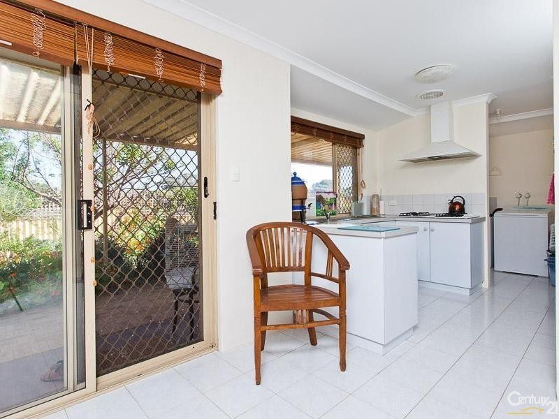 65b Murchison Way, Gosnells WA 6110
