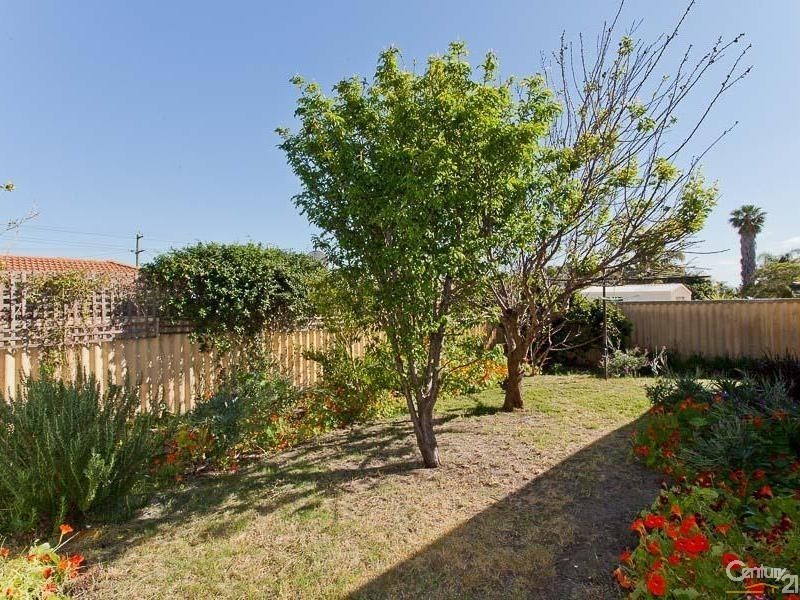 65b Murchison Way, Gosnells WA 6110