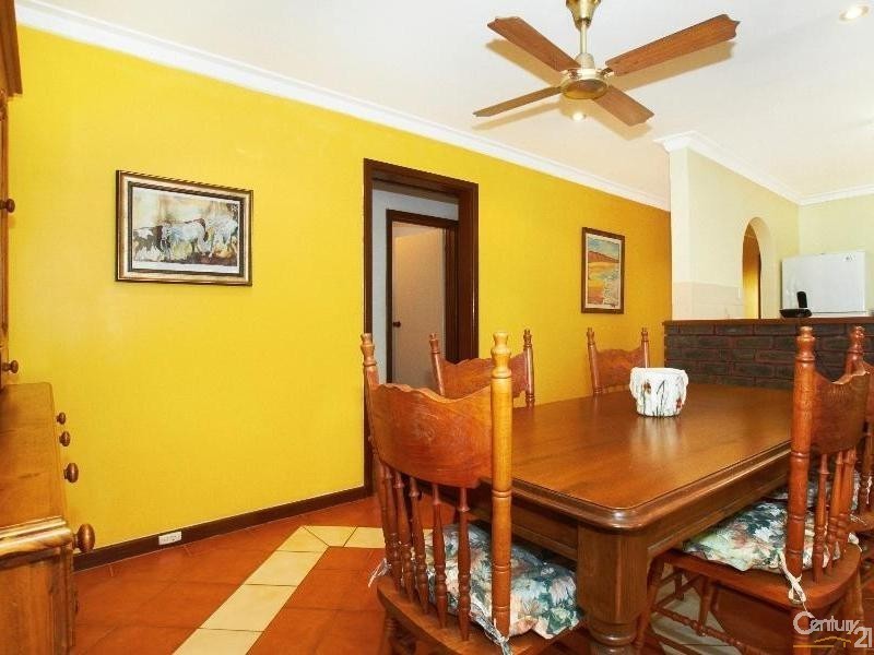 15 McLeish Place, Thornlie WA 6108