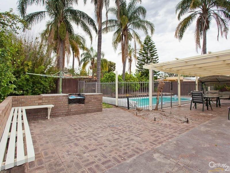 71 Partridge Way, Thornlie WA 6108