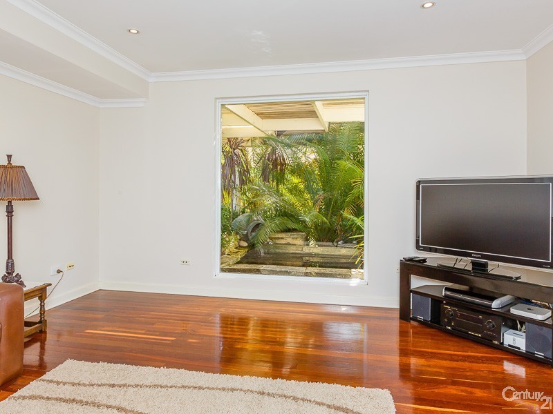 30 Amstey Street, Riverton WA 6148