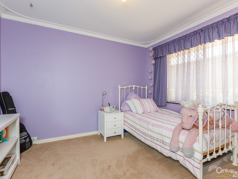 30 Amstey Street, Riverton WA 6148