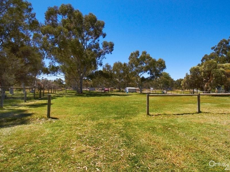 839 Armadale Road, Forrestdale WA 6112