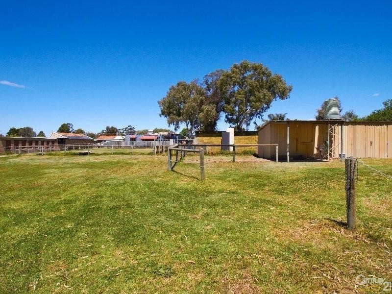 839 Armadale Road, Forrestdale WA 6112