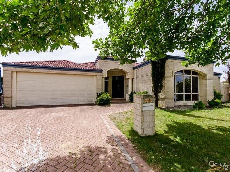14 Tobermory Pass, Canning Vale WA 6155