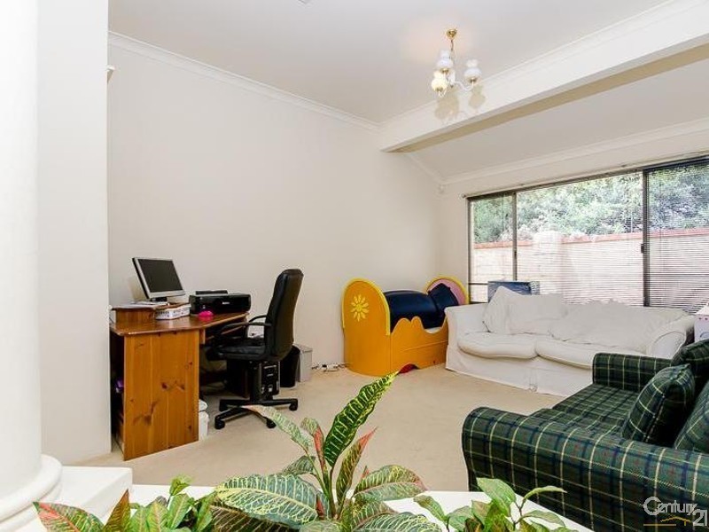 14 Tobermory Pass, Canning Vale WA 6155