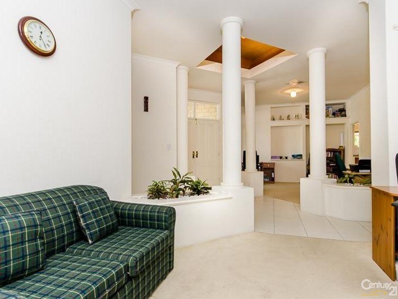 14 Tobermory Pass, Canning Vale WA 6155