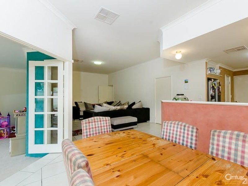 14 Tobermory Pass, Canning Vale WA 6155