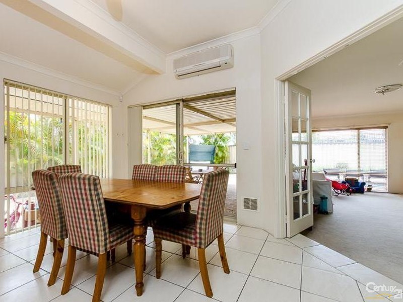 14 Tobermory Pass, Canning Vale WA 6155