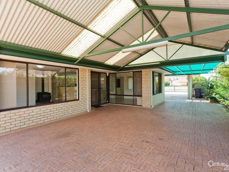 18 Bellbird Avenue, Huntingdale WA 6110