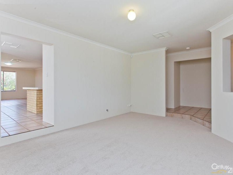 18 Bellbird Avenue, Huntingdale WA 6110