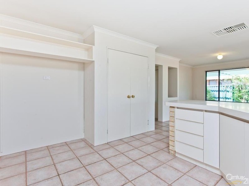 18 Bellbird Avenue, Huntingdale WA 6110