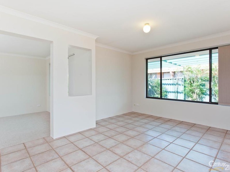 18 Bellbird Avenue, Huntingdale WA 6110