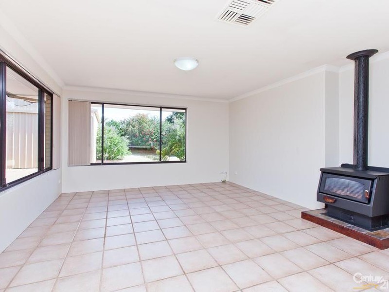 18 Bellbird Avenue, Huntingdale WA 6110