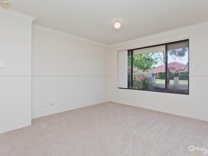 18 Bellbird Avenue, Huntingdale WA 6110