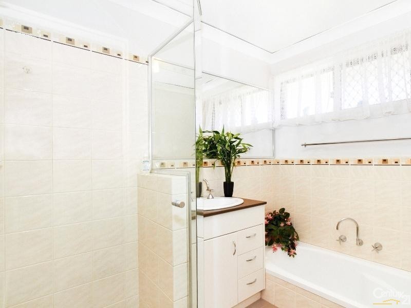 15 Sloan Court, Thornlie WA 6108