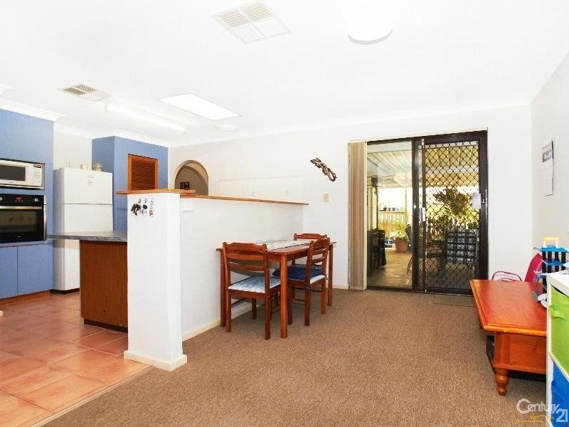 15 Sloan Court, Thornlie WA 6108