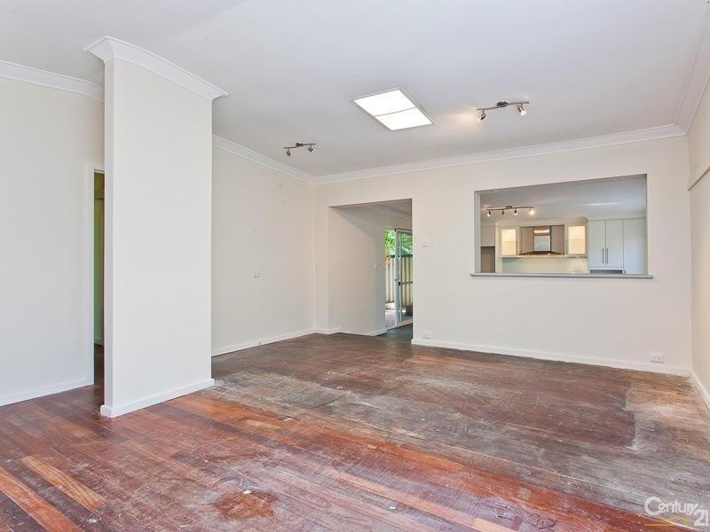 14 Cumberland Road, Forrestfield WA 6058