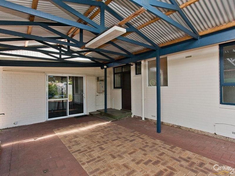 14 Cumberland Road, Forrestfield WA 6058