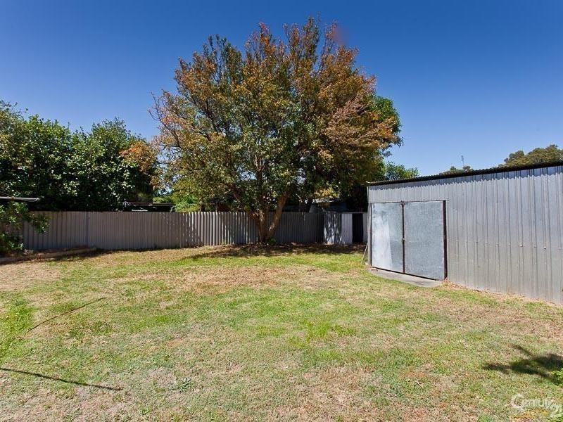 14 Cumberland Road, Forrestfield WA 6058
