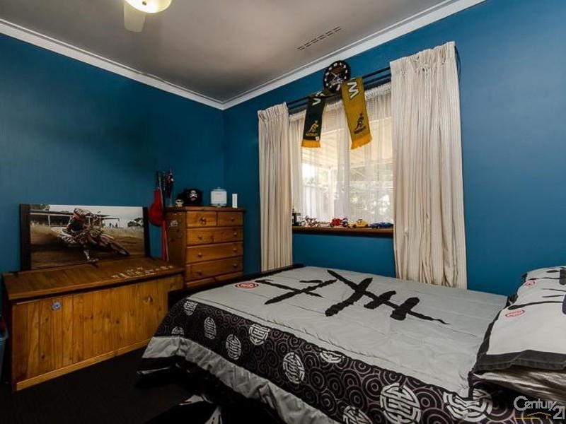 36 Toorak Road, Armadale WA 6112