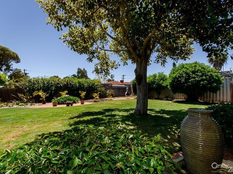 36 Toorak Road, Armadale WA 6112