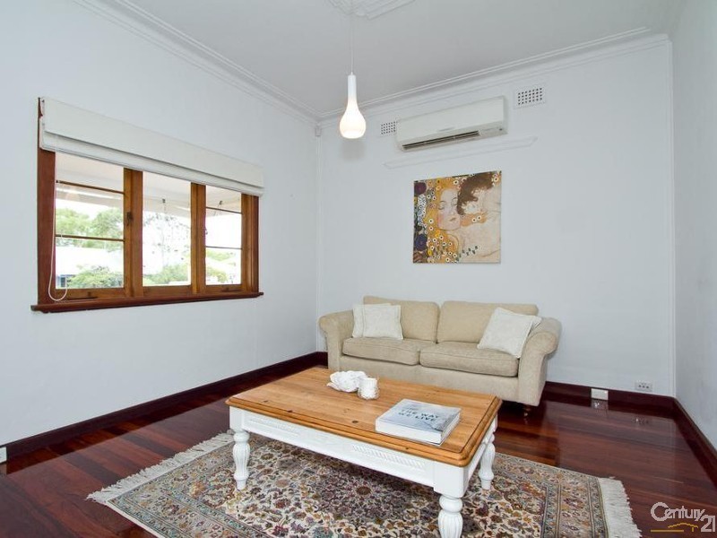 21 Ashburton Terrace, Fremantle WA 6160
