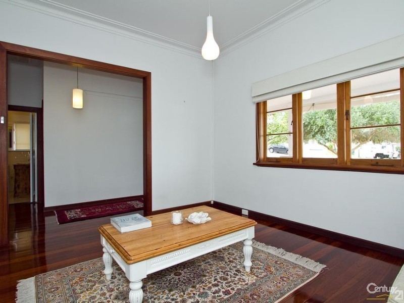 21 Ashburton Terrace, Fremantle WA 6160