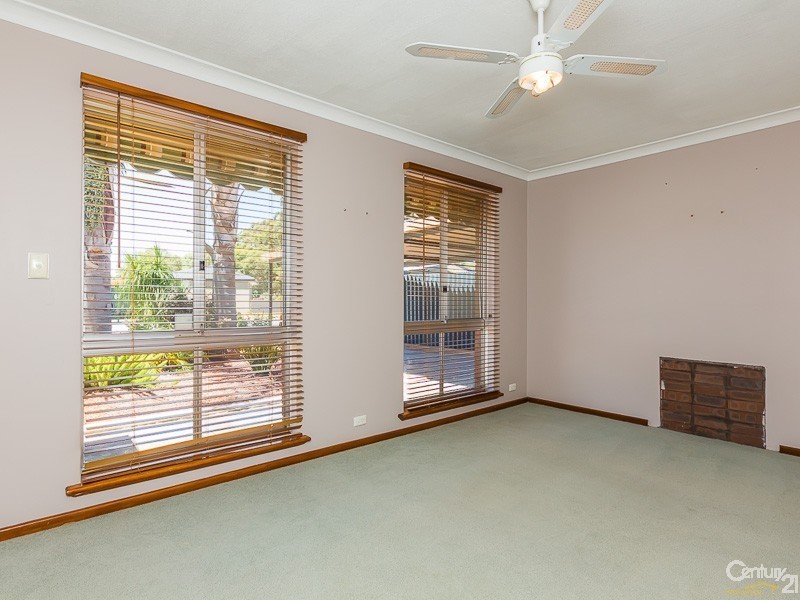 139 Grovelands Drive, Camillo WA 6111