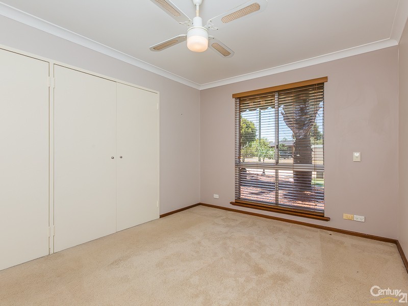 139 Grovelands Drive, Camillo WA 6111