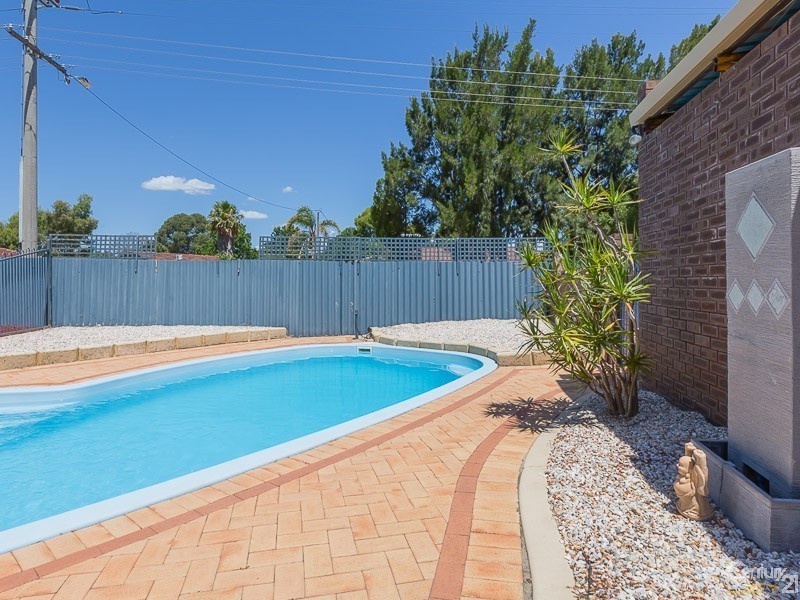 139 Grovelands Drive, Camillo WA 6111