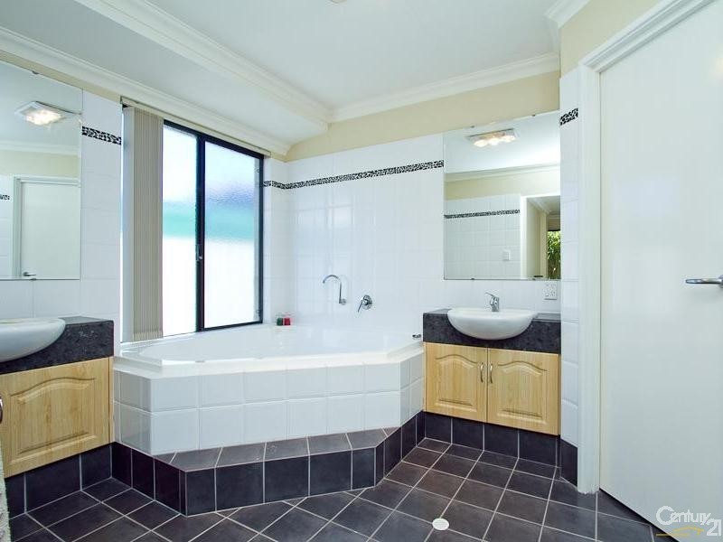 139a Mars Street, Carlisle WA 6101