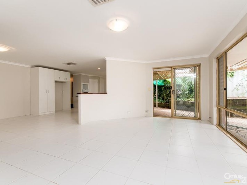 14 Taylor Close, Leda WA 6170