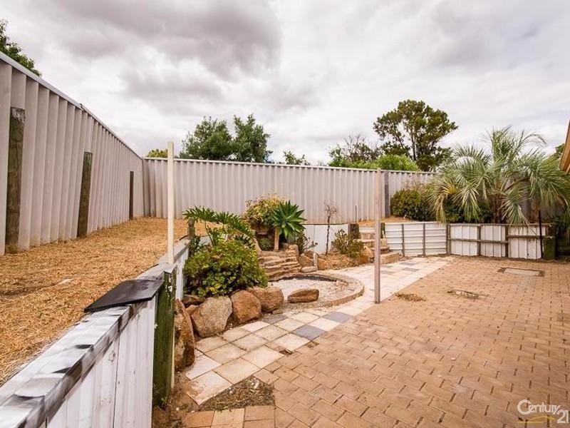 14 Taylor Close, Leda WA 6170