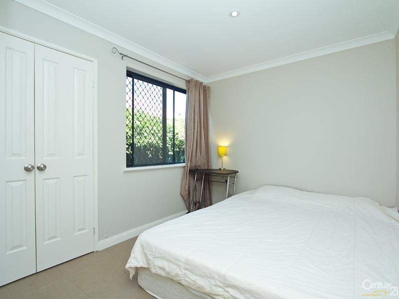 66 Agincourt Drive, Forrestfield WA 6058