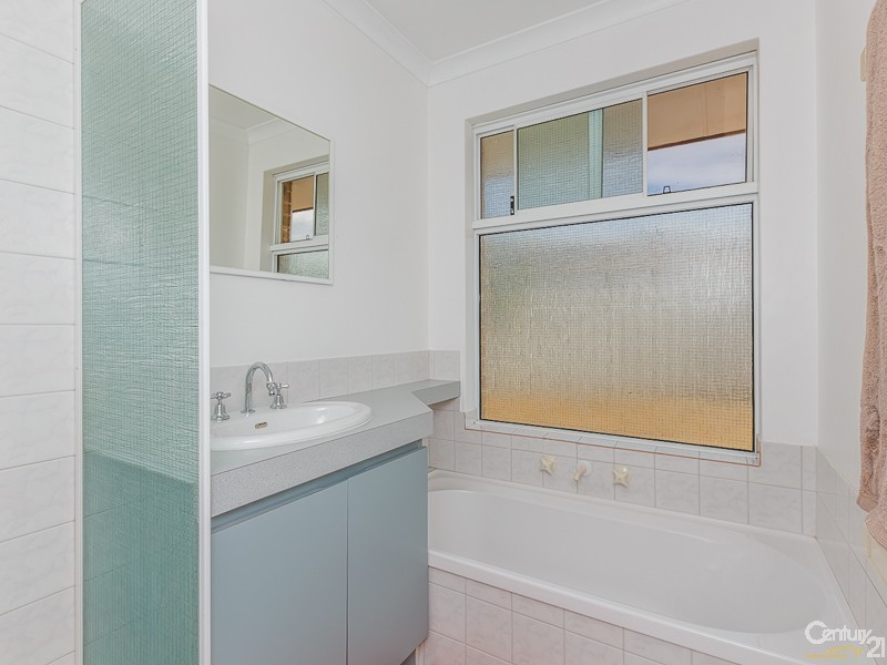 5 Spears Court, Gosnells WA 6110